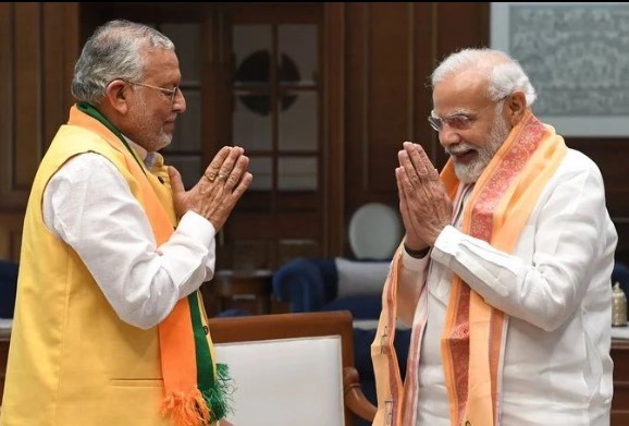 suresh khanna with narendra modi