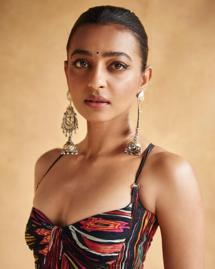 radhika apte photos