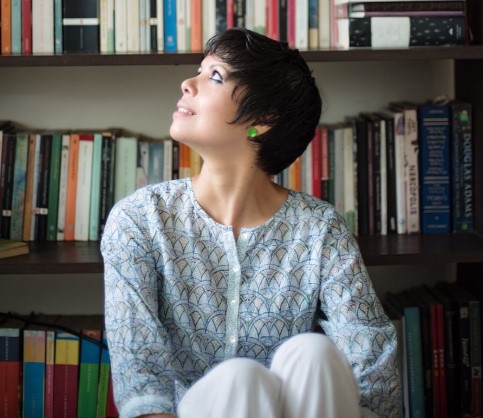 boats on land by janice pariat​