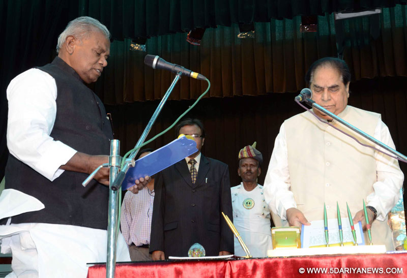 Jitan Ram Manjhi sworn-in as Bihar's new CM